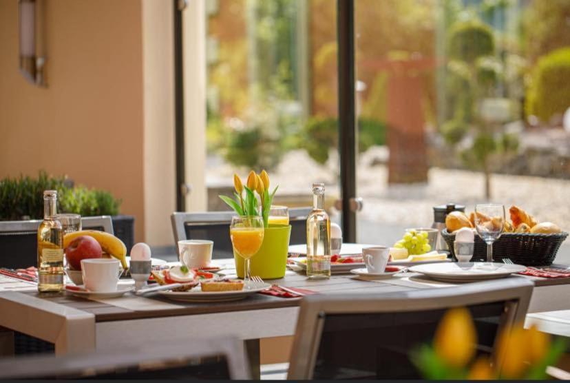 Kottenheim Hotel Garni Am Schloss المظهر الخارجي الصورة